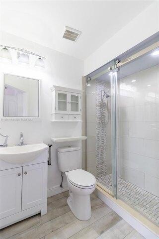 Home For Rent In Miami, Florida