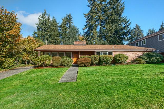 3 Bedroom 2 Bath In Seattle WA 98117 for Rent