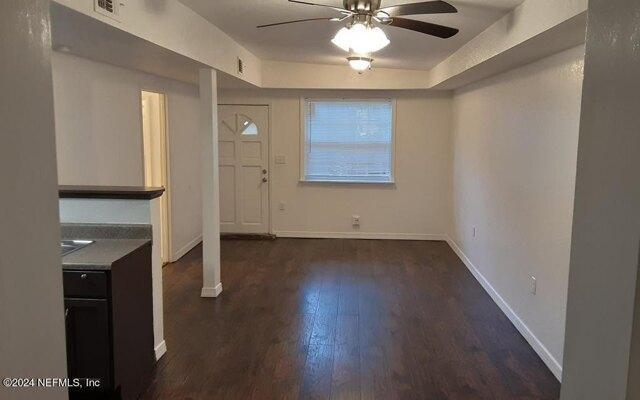 1 Bedroom 1 Bath In Jacksonville FL 32211 for Rent