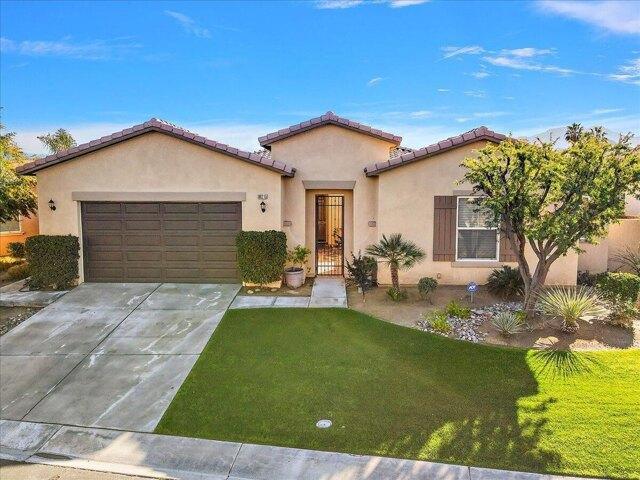 4 Bedroom 3.5 Bath In Indio CA 92201 for Rent