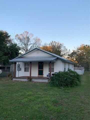 2 Bedroom 1 Bath In Auburndale FL 33823 for Rent