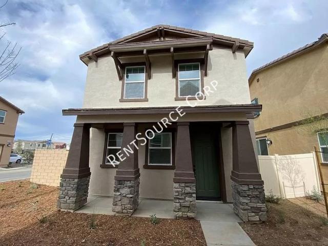 3 Bedroom 2 Bath In Santa Clarita CA 91387 for Rent