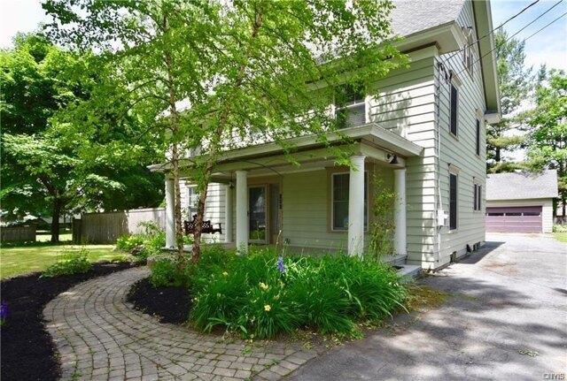4 Bedroom 1.5 Bath In Sackets Harbor NY 13685 for Rent