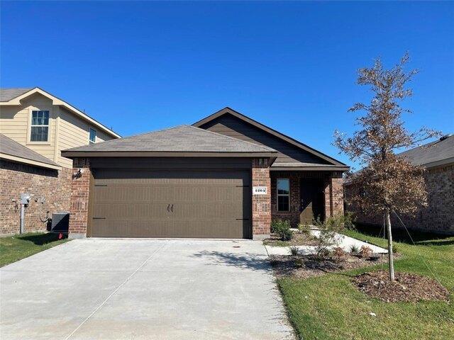 3 Bedroom 2 Bath In Forney TX 75126 for Rent