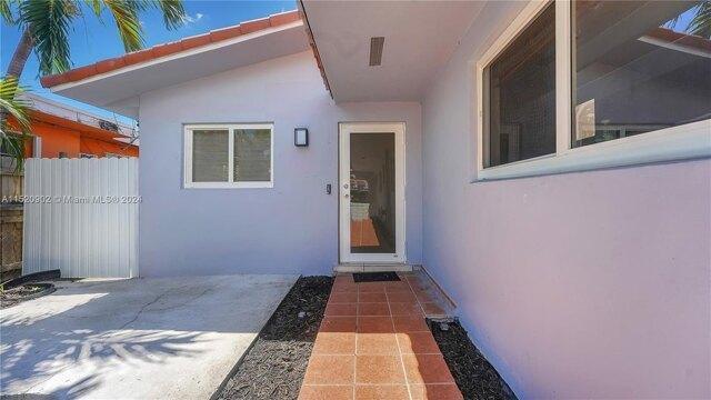 3 Bedroom 2 Bath In Miami FL 33135 for Rent