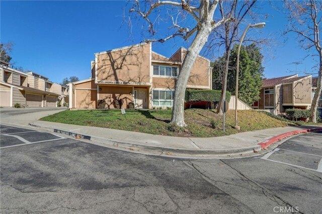 3 Bedroom 3 Bath In Northridge CA 91325 for Rent