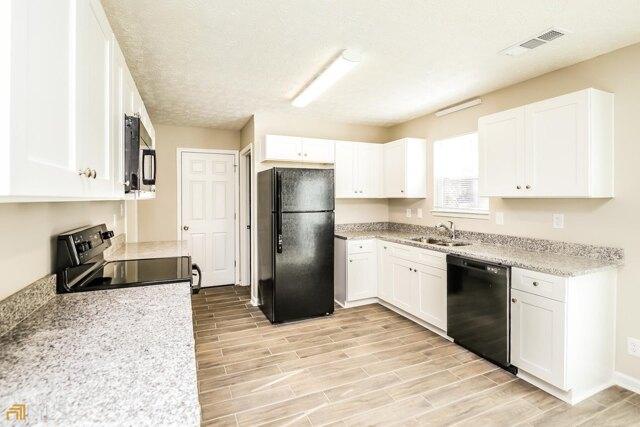 Home For Rent In Union City, Georgia