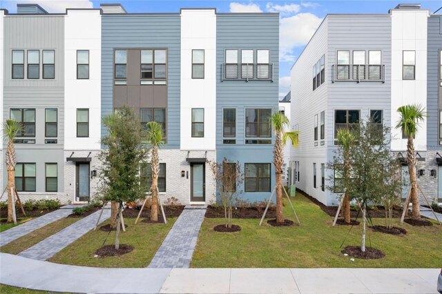 3 Bedroom 3.5 Bath In Orlando FL 32804 for Rent