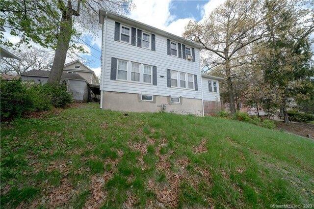 3 Bedroom 1.5 Bath In Waterbury CT 06710 for Rent