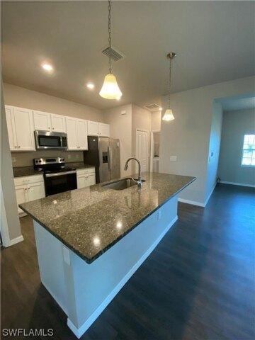 3 Bedroom 2 Bath In Cape Coral FL 33993 for Rent