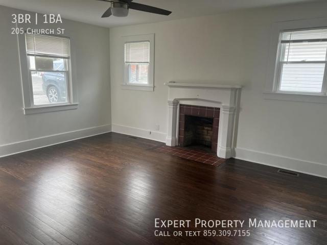 3 Bedroom 1 Bath In Versailles KY 40383 for Rent