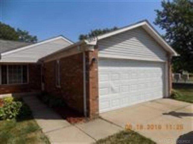 3 Bedroom 2 Bath In Roseville MI 48066 for Rent