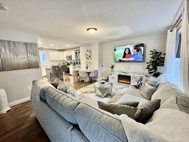 3 Bedroom 2.5 Bath In Salisbury MA 01952 for Rent