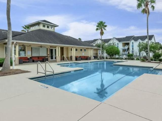 Impressive 1Bd 2Ba Available Now $1450 Per Mo for Rent