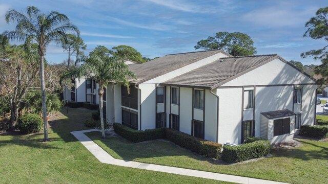 2 Bedroom 2 Bath In Palm City FL 34990 for Rent