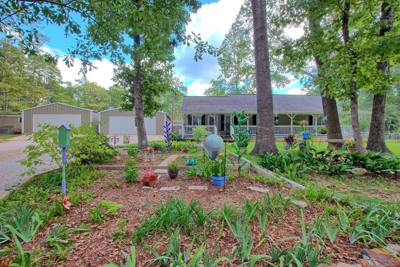 169 Toledo Village Dr, Hemphill, TX 75948 for Sale