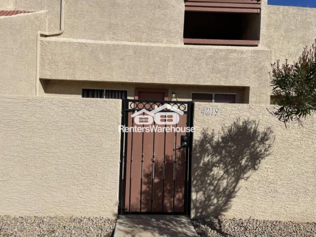 2 Bedroom 2 Bath In Phoenix AZ 85053 for Rent