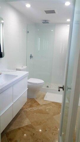 Condo For Rent In Miami Beach, Florida