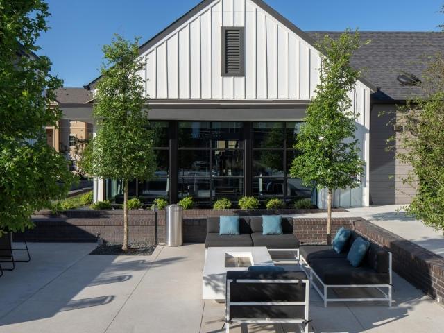 Exceptional 1 BD 1 BA Available for Rent
