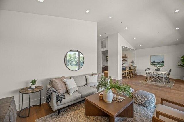 Condo For Rent In Sacramento, California