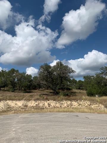 1916 Split Mtn, Canyon Lake, TX 78133 for Sale