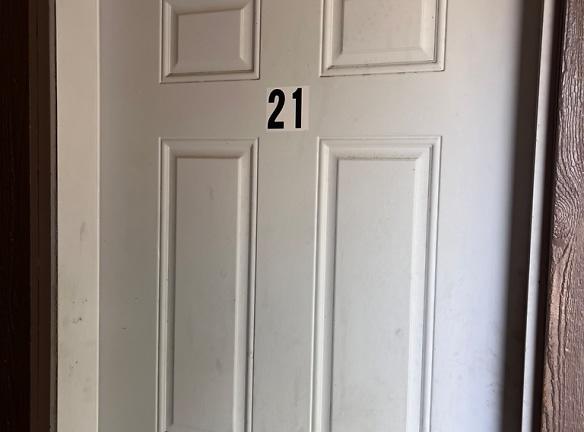 8728 Old U. S. 30 unit 21 Hammett, ID 83627 - Home For Rent