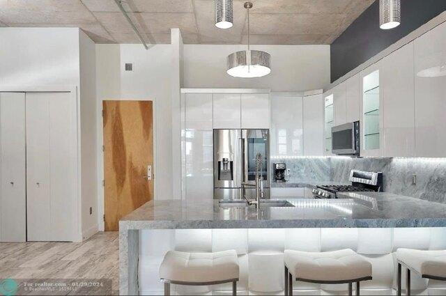 Condo For Sale In Fort Lauderdale, Florida