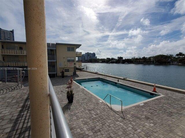 Condo For Sale In Miami Beach, Florida