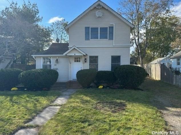 34 Wiggins Ave, Patchogue, NY 11772 - MLS 3515366 for Sale