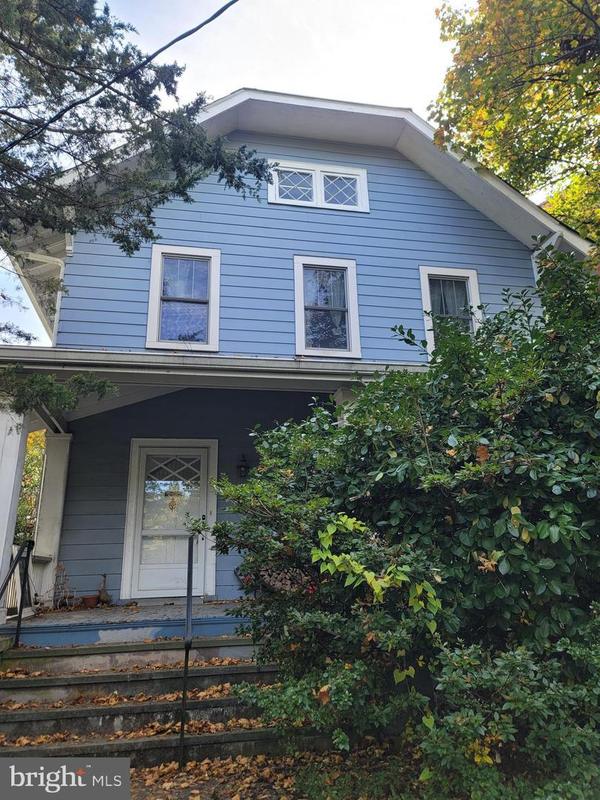 3740 Kanawha St NW, Washington, DC 20015  MLS# DCDC2118932 for Sale
