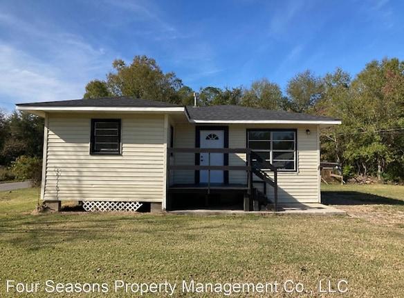 2901 58th Ave Gulfport, MS 39501 - Home For Rent