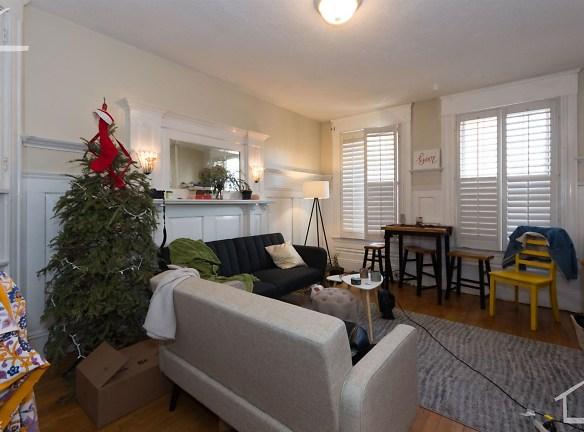 1233R Beacon St unit 11 Brookline, MA 02446 - Home For Rent
