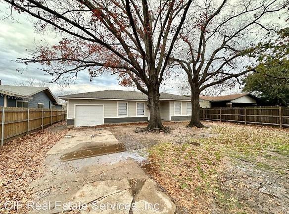 1105 Fisher St Waco, TX 76705 - Home For Rent