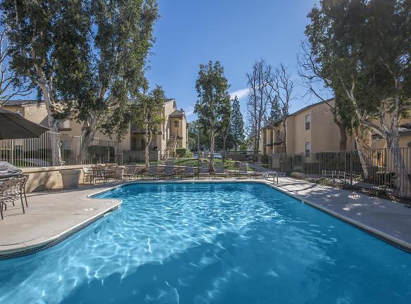 985 Samar Ct Corona, CA - Apartments For Rent