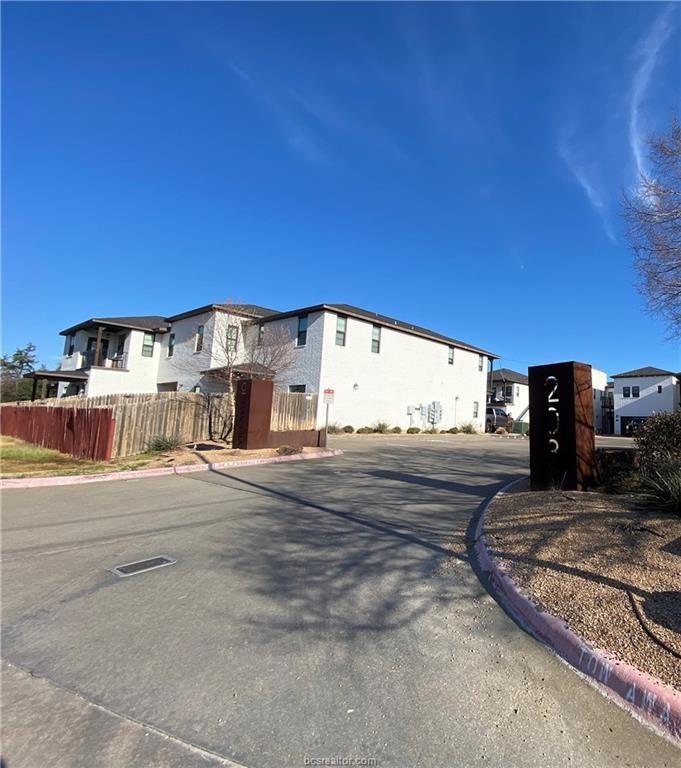 203 Brentwood Drive #71, College Station, TX 77840