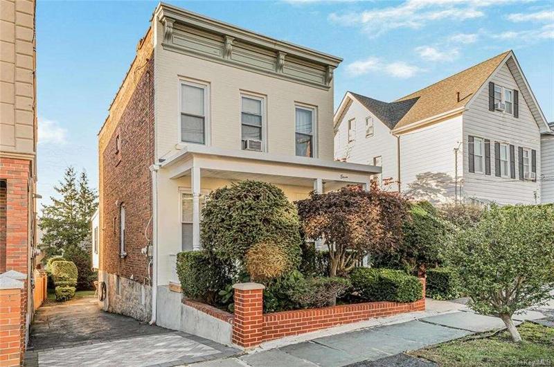 11 Hyatt Avenue, Yonkers, NY 10704  620955202 for Sale