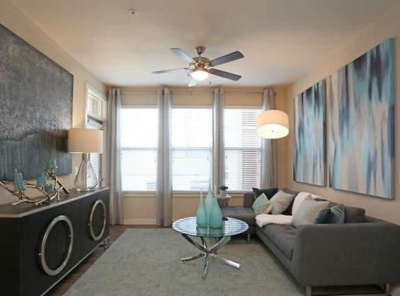 450 E Rogers St unit 223 Houston, TX 77022 - Home For Rent