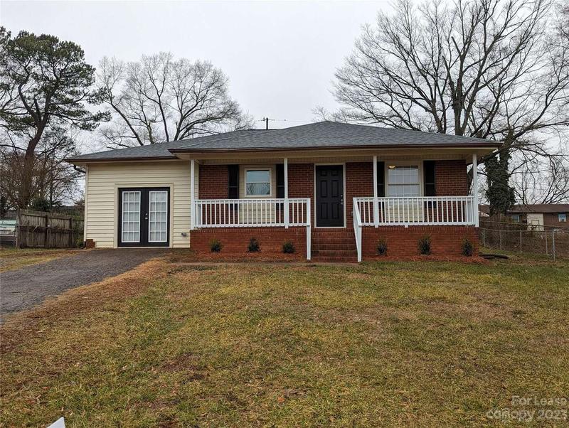 935 Hallmark Drive, Gastonia, NC 28052  620363974 for Rent