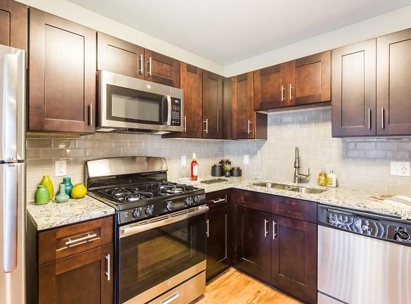 The Crossings At St. Charles Apartments For Rent - Saint Charles, IL