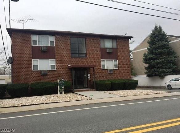 747 Riverside Ave #C7 Lyndhurst, NJ 07071 - Home For Rent