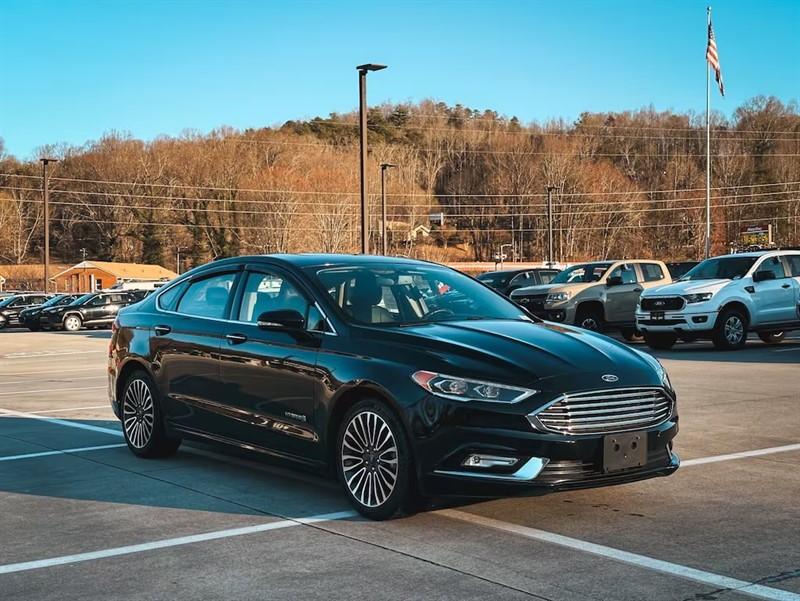 2018 Ford Fusion Hybrid Titanium Sedan for Sale