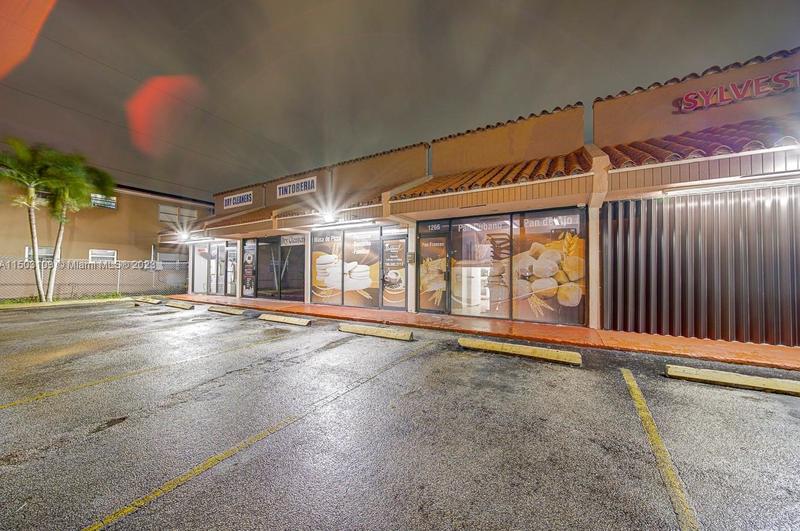 Wholesale Bakery For Sale in Hialeah, Hialeah, FL 33010 - MLS A11503109