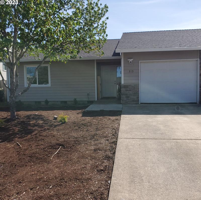 313 NW Gardner St, Sheridan, OR 97378 - MLS 23416015 for Sale
