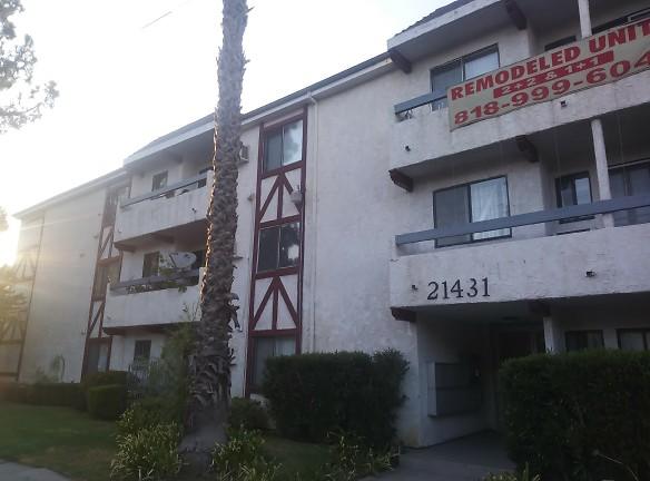 Warner Manor Apartments - 21431 Saticoy St - Canoga Park, CA Apartments for Rent