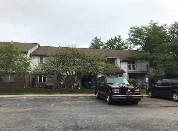 Swiss Meadows Apartments - 625 Deborah Ln - Berne, IN Apartments for Rent