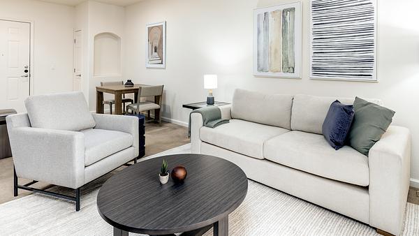 Rent Griffis Mission Valley #467 in San Diego, CA - Landing
