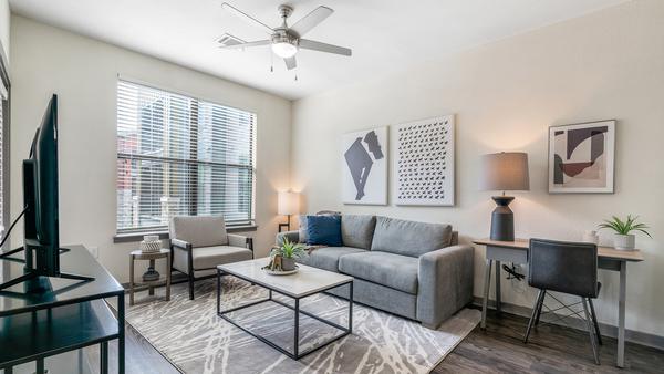 Rent Axis Hamilton Apartments #2312 in San Antonio, TX - Landing