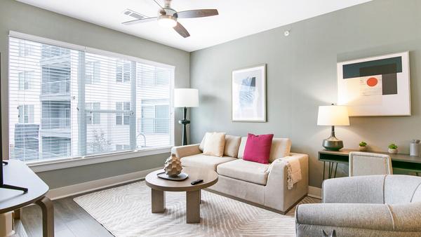 Rent AMLI South Shore Apartments #3050 in Austin, TX - Landing