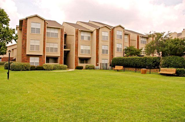 #1  Floor Plan 1x1 - Cobblestone, Arlington, TX for Rent
