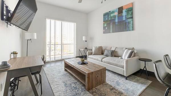 Rent The Waites #213 in Birmingham, AL - Landing